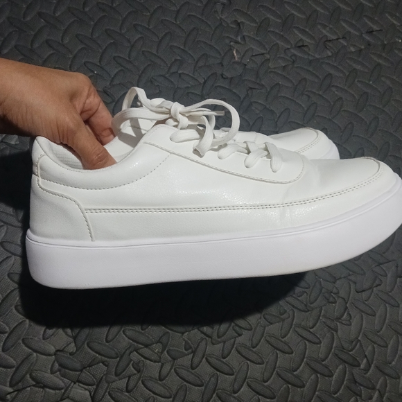 Men White canvas sneakers - Picture 6 of 12